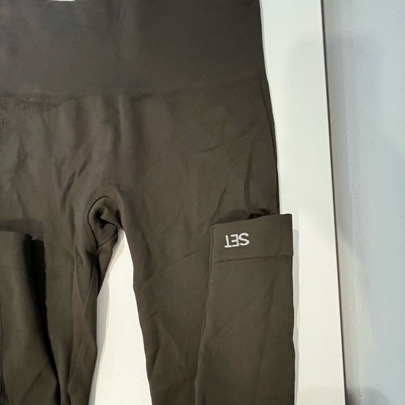 Set active workout set top and bottom - Picture 9 of 9